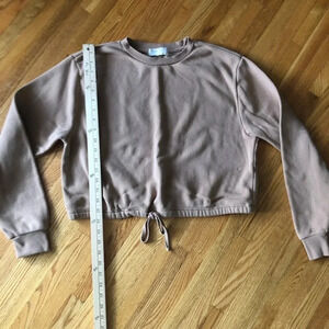 Urban Nations crop top